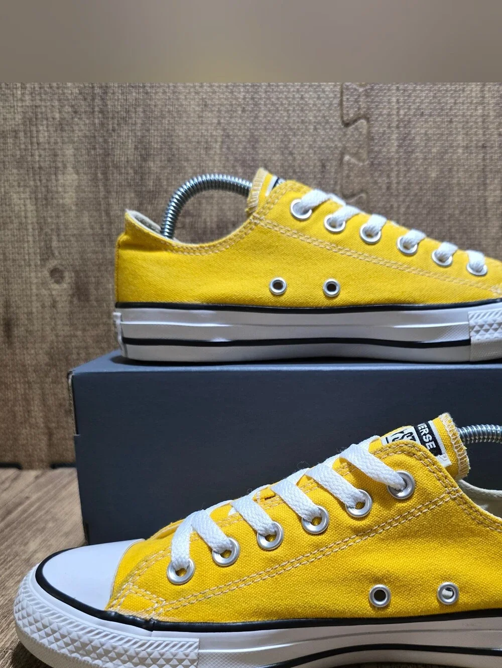 Converse Sneakers Womens 7.5 Yellow All Star Low Top Shoes 130129F Mens 5.5
